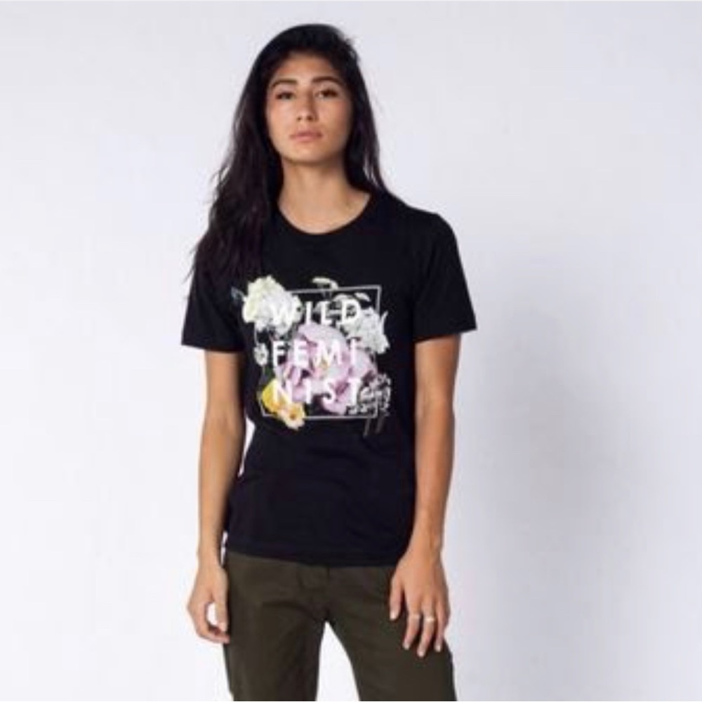 Wild Fang Wild Feminist T-shirt Large. Great Condition!